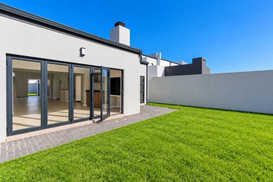 4 Bedroom Property for Sale in Sandown Western Cape